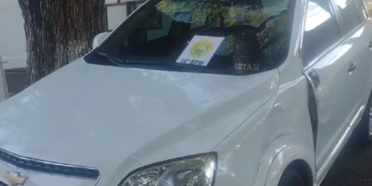 Assaltantes perseguem, atiram contra vítima e roubam 15 mil reais