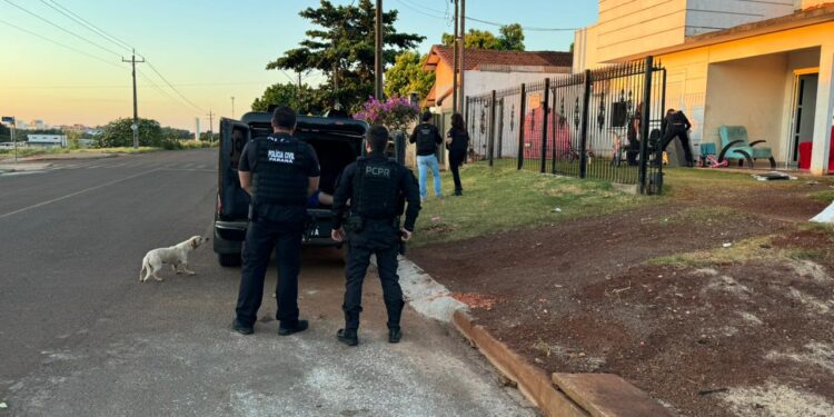 Polícia Civil deflagra operação contra organização criminosa envolvida em homicídios e tráfico de drogas