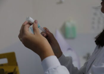 Saúde de Foz recebe novas doses de vacina contra Covid