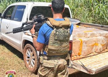 Caminhonete abandonada às margens do Lago de Itaipu transportava 1 tonelada de maconha