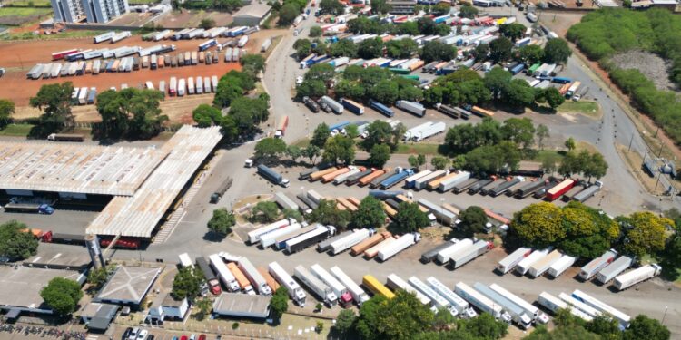 Balanço da Receita Federal aponta movimento US$ 8,6 bilhões no Porto Seco em 2024