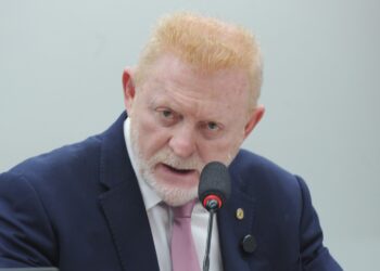 Vermelho retoma projeto da Escola Nacional de Turismo em Foz do Iguaçu