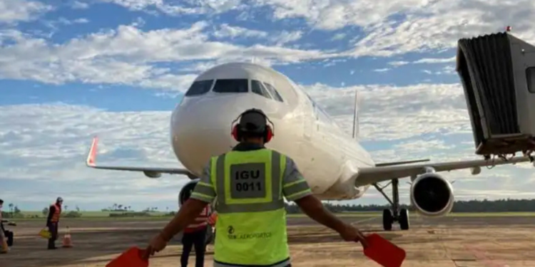 Ampliação da malha aérea e preço das passagens são principais desafios do turismo de Foz