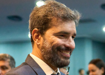 Delegado Jackson Cerqueira Filho assume a chefia da Polícia Federal em Foz