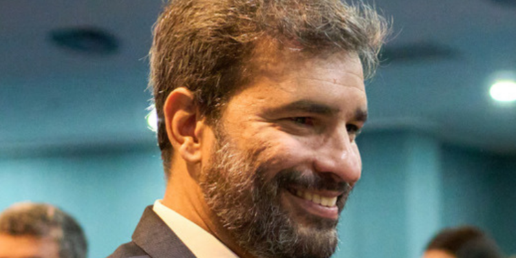 Delegado Jackson Cerqueira Filho assume a chefia da Polícia Federal em Foz