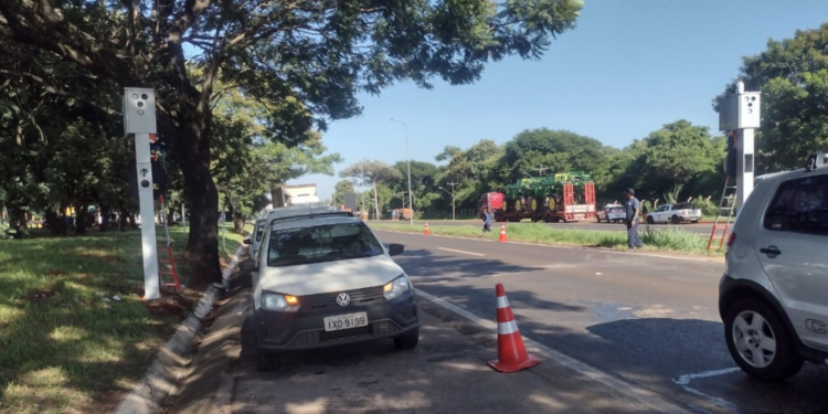 Três novos radares são instalados na BR-277 no trecho urbano de Foz