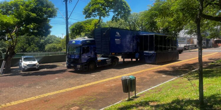 Carreta da Inovação chega a Foz do Iguaçu com tecnologia e inteligência artificial