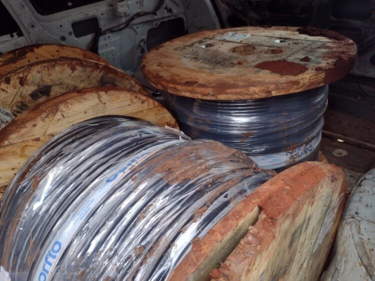 Quadrilha invade pátio de construtora e rouba R$ 1 milhão em fios de cobre em Foz