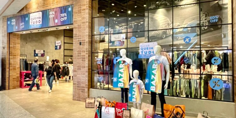 Bazar Queima Tudo de Verão acontece neste fim de semana no Catuaí Palladium