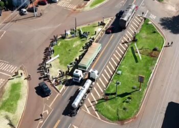 Por causa dos acidentes, moradores de Matelândia fazem manifestação pedindo mais segurança na BR-277