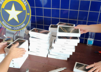 Receita Federal apreende carga de celulares avaliada em meio milhão de reais