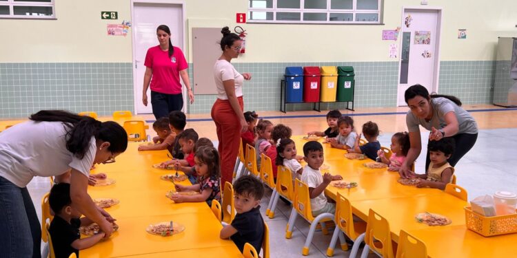 Prefeitura convoca 100 professores para CMEI e um secretário escolar aprovados em concurso