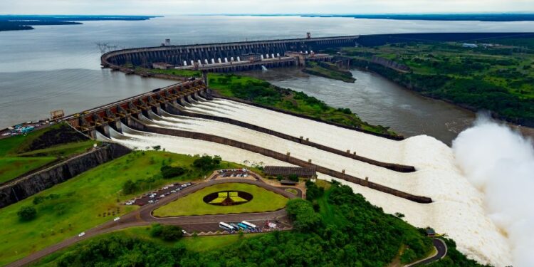 Vereadores de Foz sugerem Moção de Apoio à CPI para investigar a Itaipu