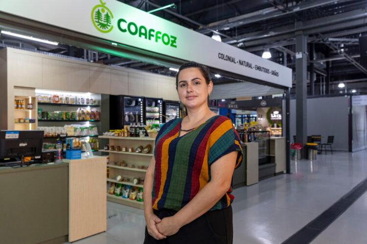 Itaipu e Itaipu Parquetec promovem capacitação para boxes sociais do Mercado Barrageiro