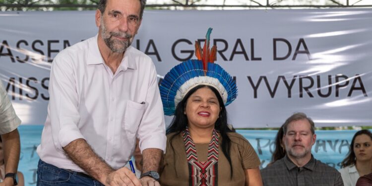 Acordo inédito vai permitir compra de 3 mil hectares de terras para indígenas Avá-Guarani