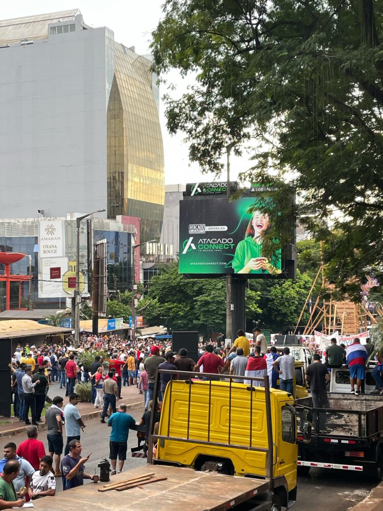 Adesão à manifestação contra corrupção em Ciudad del Este é baixa