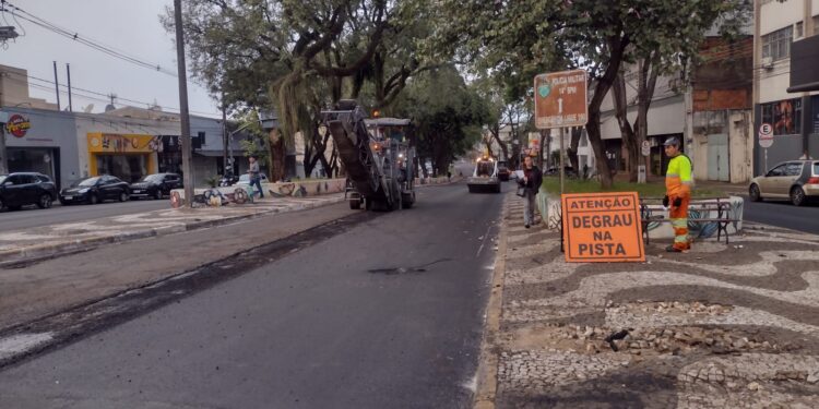 A partir de segunda-feira, trecho da Avenida JK será interditado à noite para obras de drenagem