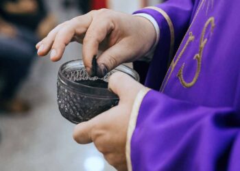 Confira os horários das celebrações da Quarta-feira de Cinzas em Foz