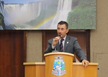 Após verificar inconsistências em diploma, MP propõe multa e exoneração imediata de assessor do Cabo Cassol