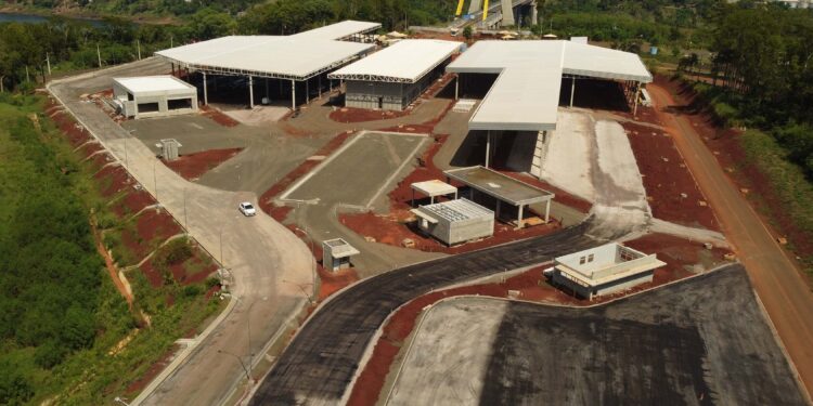 Obras da Perimetral Leste chegam a 61% de conclusão em março