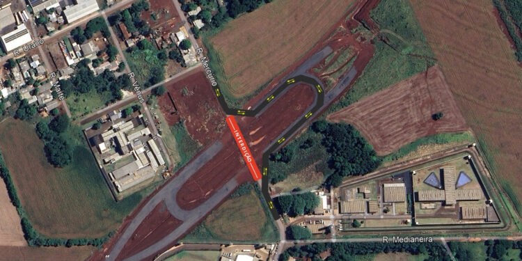Obras de nova rótula alongada da Perimetral Leste vão interditar rua a partir de segunda-feira, 24