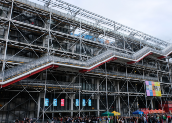 Na França, Paraná alinha concepção da parceria com o Pompidou para Foz