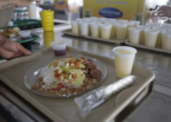 Prefeito Silva e Luna anuncia construção de restaurante popular