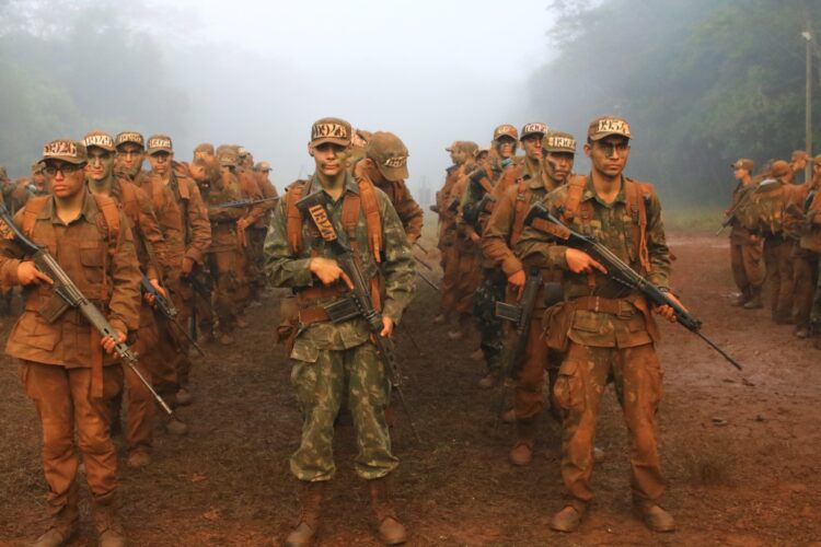 Militares incorporados em 2025 realizam operação Boina Preta