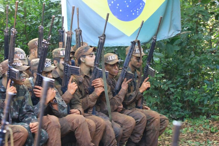 Militares incorporados em 2025 realizam operação Boina Preta