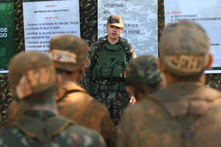 Militares incorporados em 2025 realizam operação Boina Preta