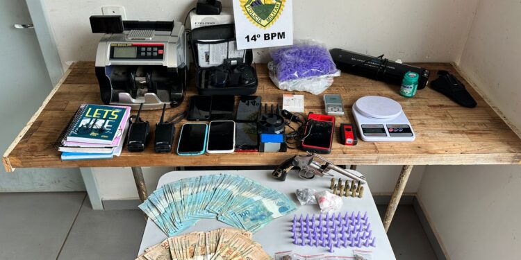 Suspeitos de furtos de camionetes são presos pela Polícia Militar no Morenitas