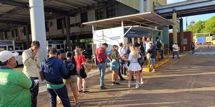 Paralisação de aduaneiros argentinos não afeta trânsito na fronteira