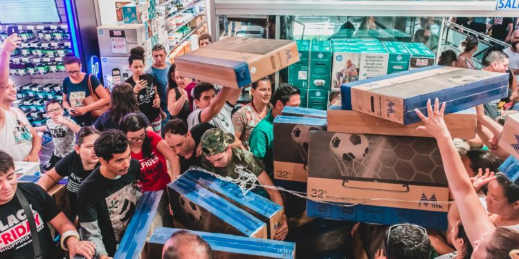Com apoio do setor de turismo de Foz, Paraguai reforça preparativos para a Crazy Week 2025