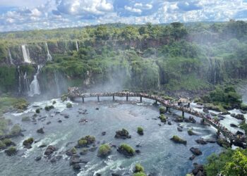 Parque Nacional do Iguaçu registra o maior movimento da história no feriado prolongado