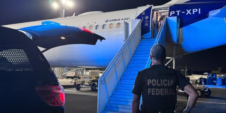 Uruguaio foragido da Justiça brasileira é extraditado pela PF