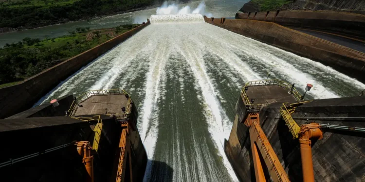 Paraguai chama embaixadores e cobra explicação após espionagem da Abin