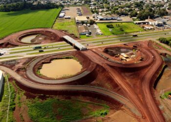 Obras executadas da Perimetral Leste de Foz do Iguaçu atingem 63% do projeto