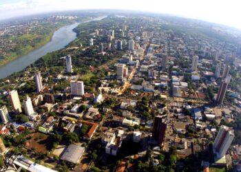 Um em cada três CPF´s e quase 14% dos CNPJ´s de Foz do Iguaçu estão inadimplentes