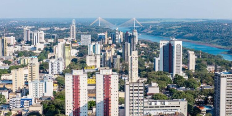 Foz do Iguaçu ocupa a 45ª posição entre as cidades mais desenvolvidas do Paraná