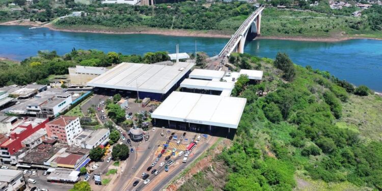 Ponte Internacional da Amizade será parcialmente interditada para manutenção