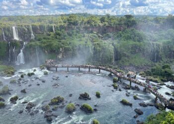 Turismo: em abril o Parque Nacional do Iguaçu recebeu mais de 160 mil visitantes