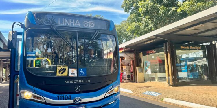 Maio Amarelo: Ônibus da VISAC alertam sobre a necessidade de desacelerar