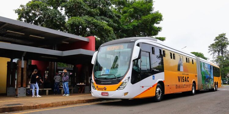Prefeitura de Foz vai fazer pesquisa para reestruturar transporte coletivo na cidade