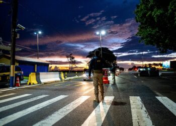 Após vídeo exibindo disparos e rachas na BR-277, polícias se unem para identificar os autores