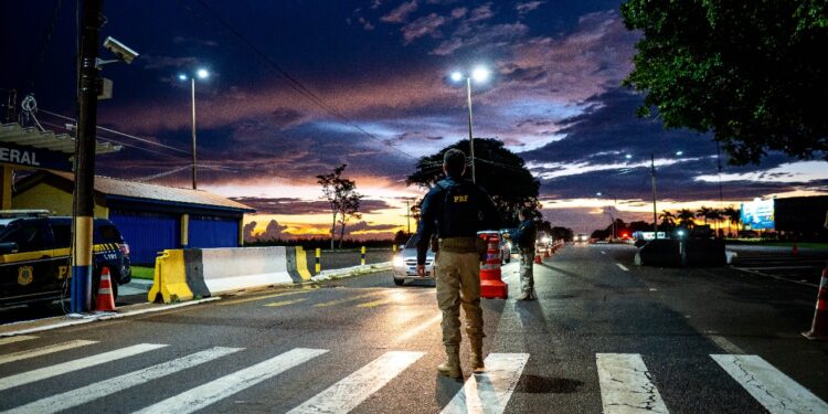 Após vídeo exibindo disparos e rachas na BR-277, polícias se unem para identificar os autores