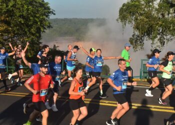 Entrega de kit dos atletas da Meia Maratona das Cataratas começa nesta sexta (16)