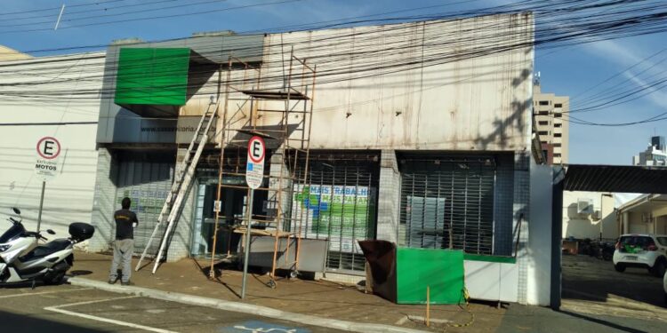 Agência do Trabalhador passa por reformas mas mantém atendimento aos usuários