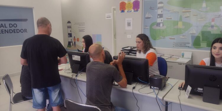 Semana do MEI leva orientação e apoio gratuito aos microempreendedores iguaçuenses