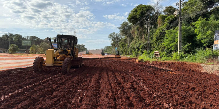 Rua Indianópolis, no acesso à Rodovia das Cataratas, ficará interditada até dia 27 de maio