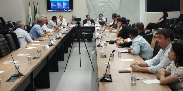 Reunião em Foz do Iguaçu Detalha Contrato do novo pedágio da BR-277 na região oeste